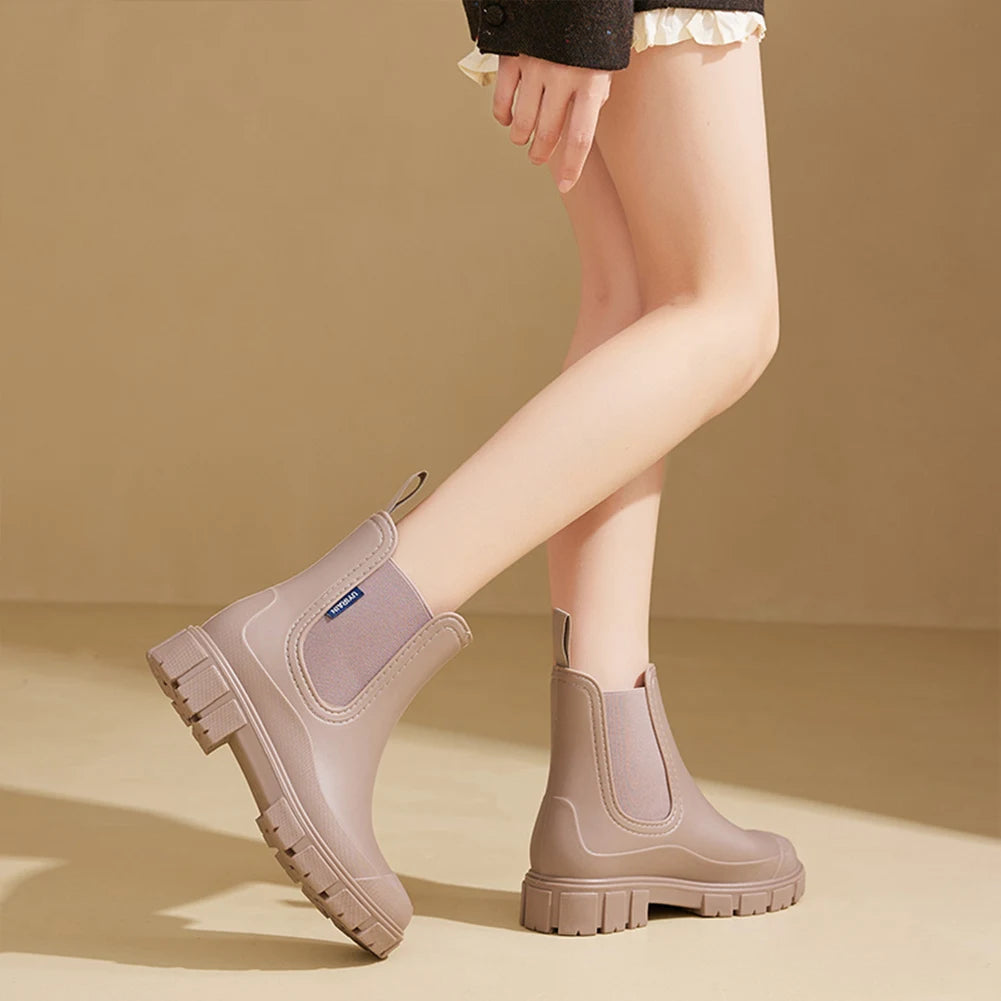 Bota Feminina Impermeável Tendência Design Moderno