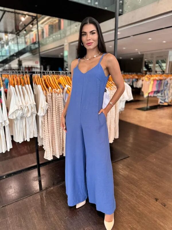 Macacão Elegance Serena – Sofisticação em Cada Detalhe FEMININO - ROUPAS - MACACÃO Dm Stores Azul PP - Veste (32 a 34)