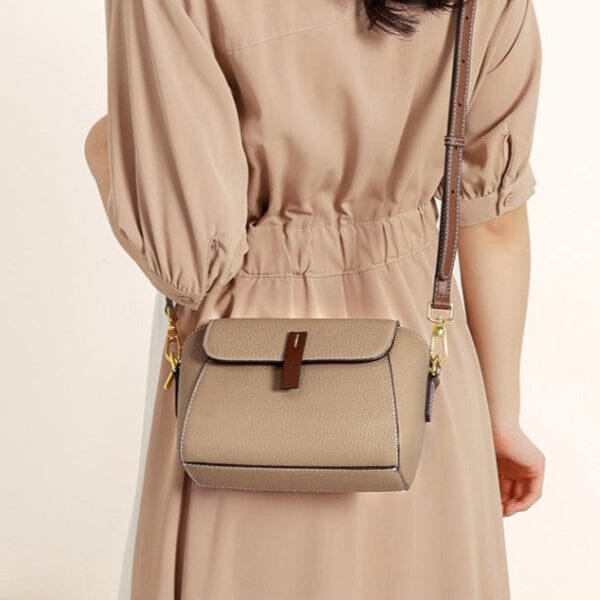 Bolsa de Couro Feminina Tiracolo - ChicEssence Joias & Acessórios (Bolsa 14) Dm Stores