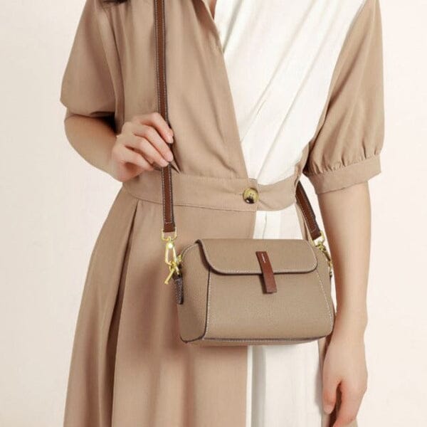 Bolsa de Couro Feminina Tiracolo - ChicEssence Joias & Acessórios (Bolsa 14) Dm Stores