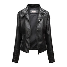 Jaqueta Feminina Slim Black Luxe com Gola Alta Estilo Motociclista - (Promoção de Inverno 2026)