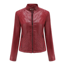 Jaqueta Feminina Estilo Biker com Zíper Luxy - (Promoção de Inverno 2026)