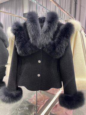 Casaco Feminino Curto de Lã com Gola Confortável – (Promoção de Inverno 2026)