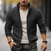 Jaqueta de Malha Grossa Masculina com Gola Alta – O seu novo Clássico para o Frio MASCULINO - JAQUETA - GOLA ALTA Dm Stores Preto M 